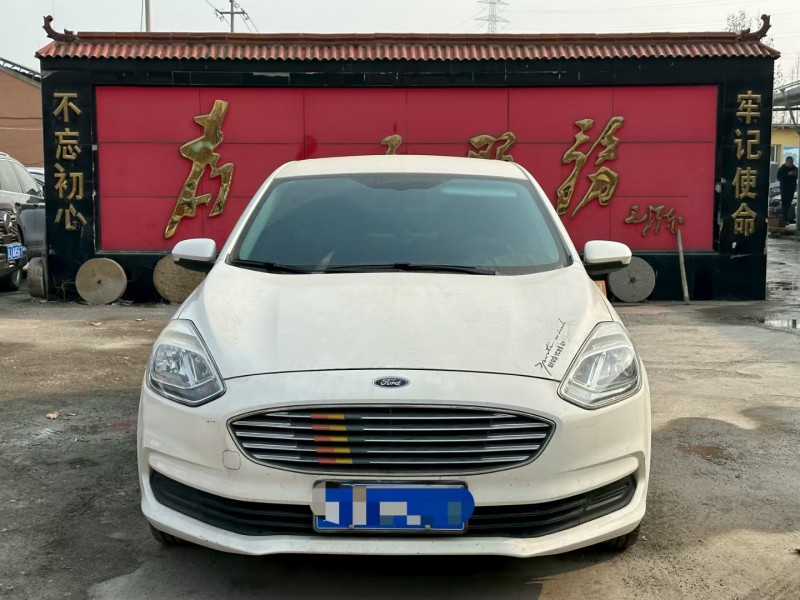 淄博19年福特福睿斯1