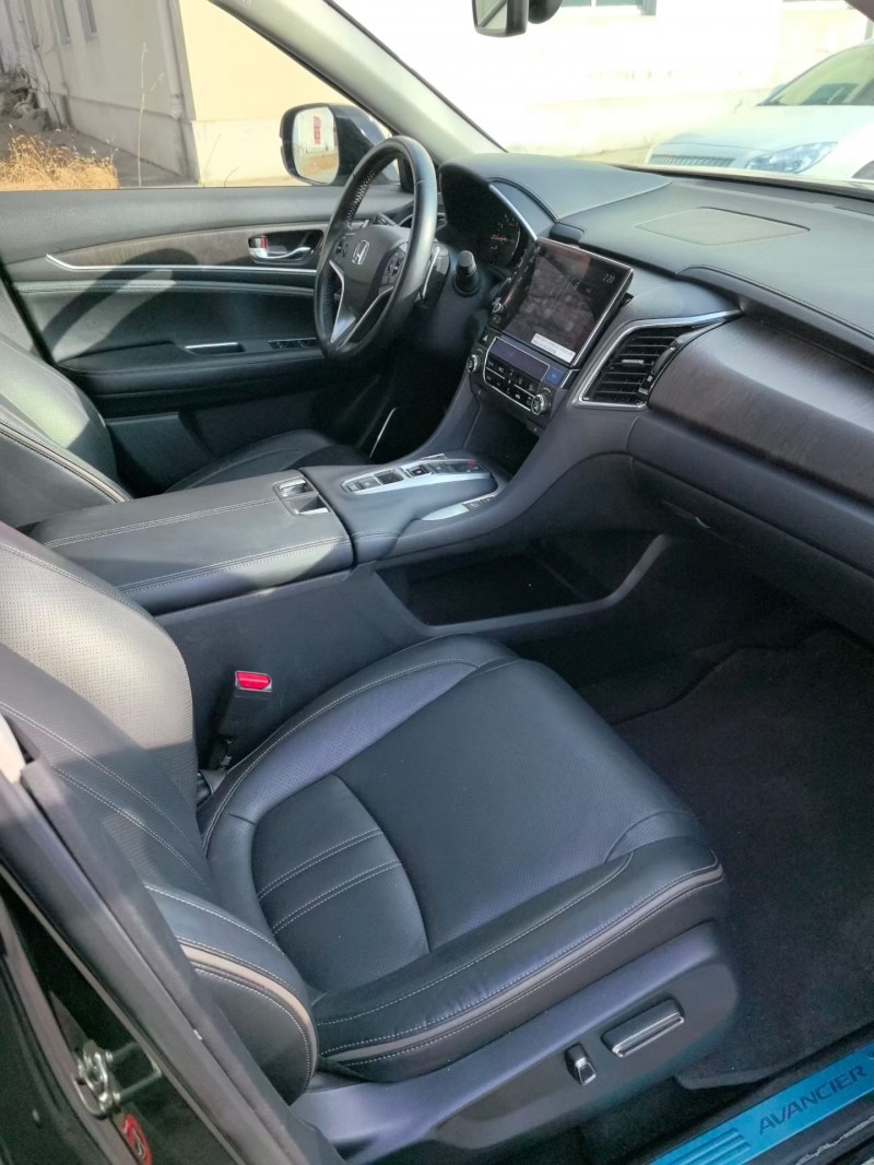 青岛22年本田冠道5