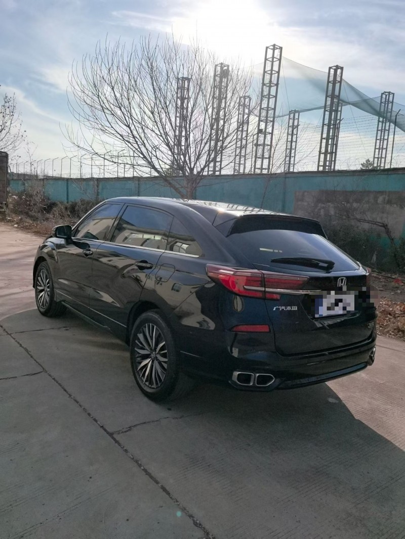 青岛22年本田冠道8