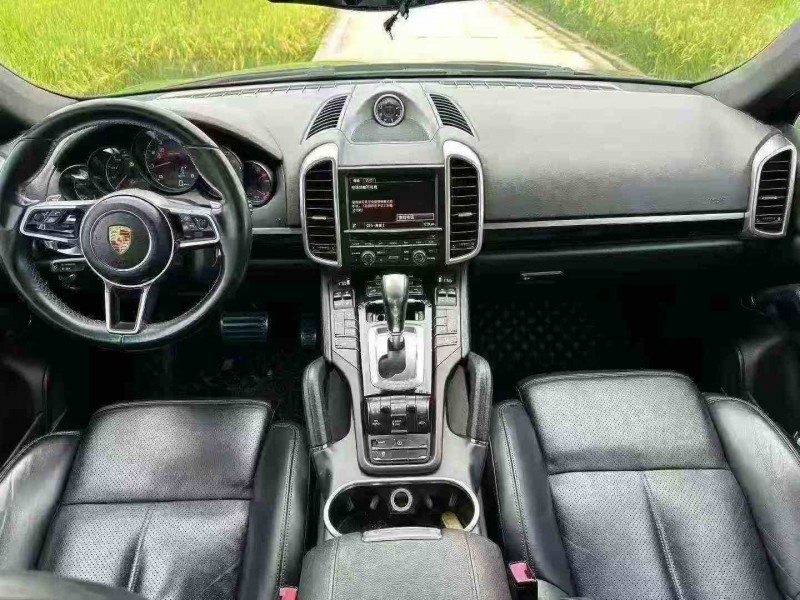 绍兴15年保时捷卡宴4