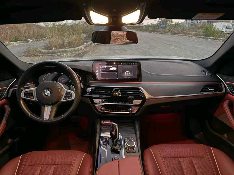 南宁22年宝马5系7