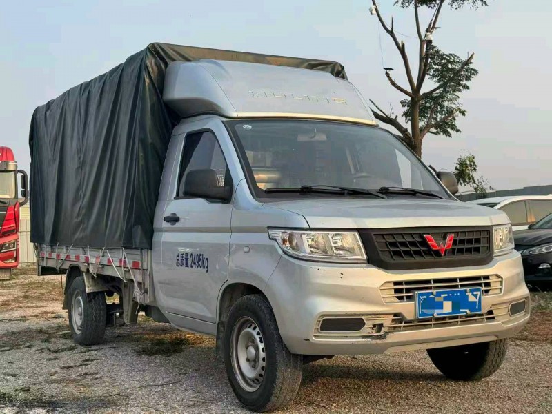 柳州24年五菱汽车荣光2