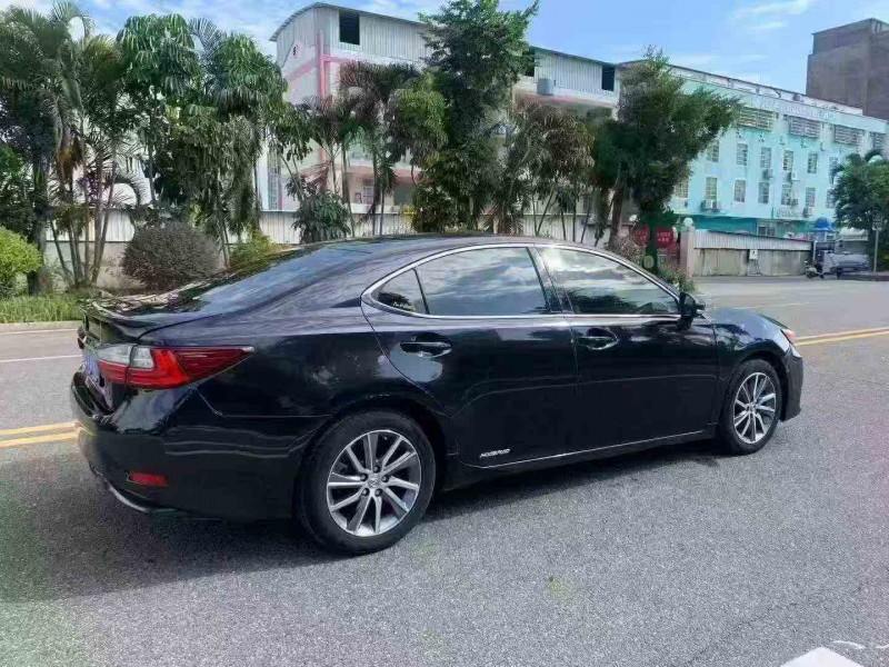 韶关16年雷克萨斯ES8