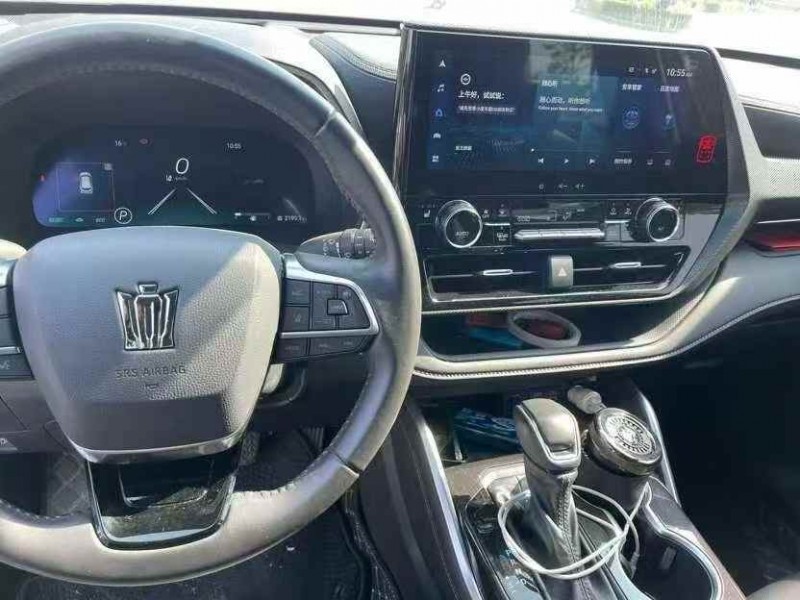 淮安24年丰田皇冠7