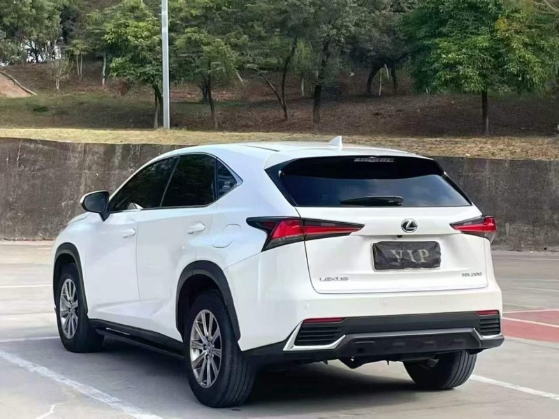 广州21年雷克萨斯NX4