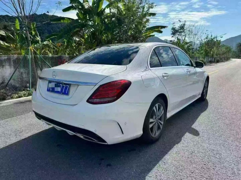 广州18年奔驰C7