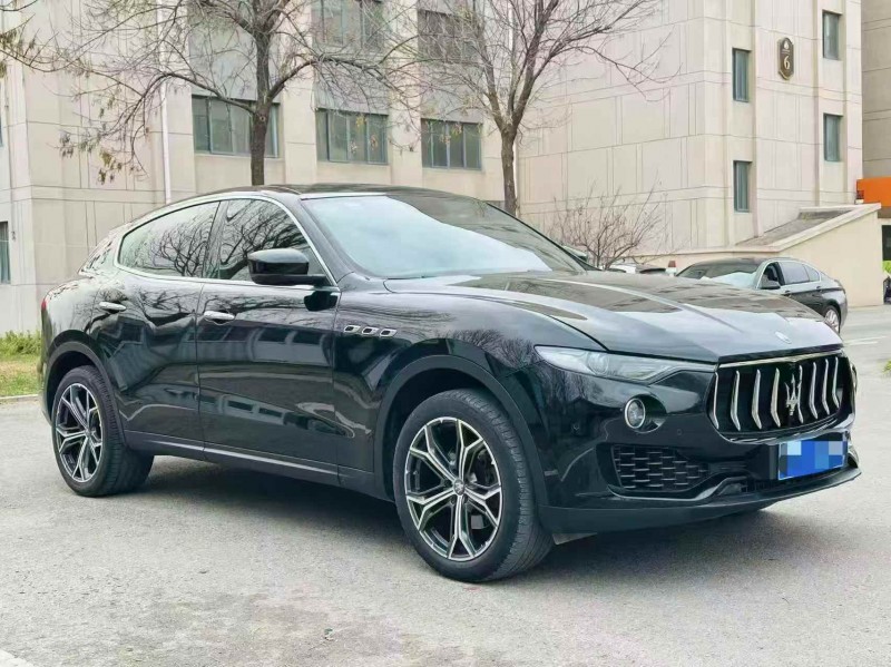 枣庄18年玛莎拉蒂Levante3