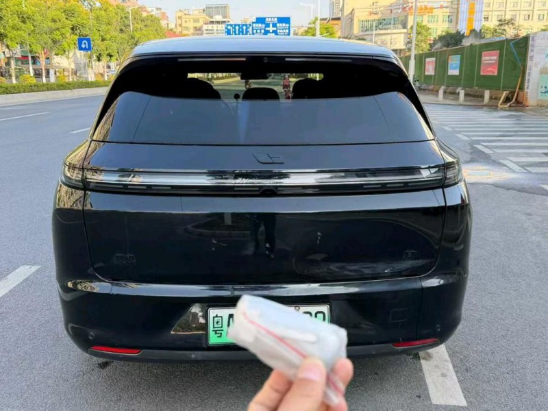 广州23年理想L78