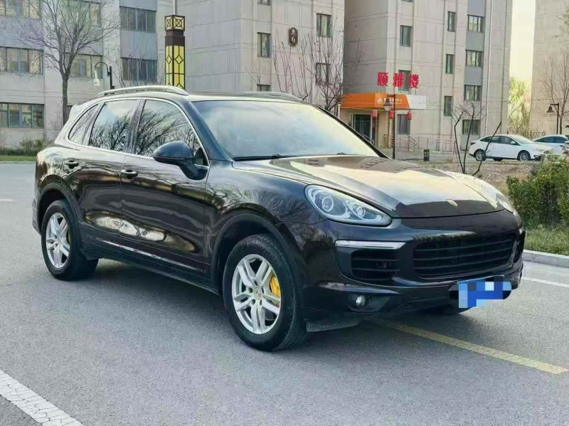 烟台19年保时捷卡宴3