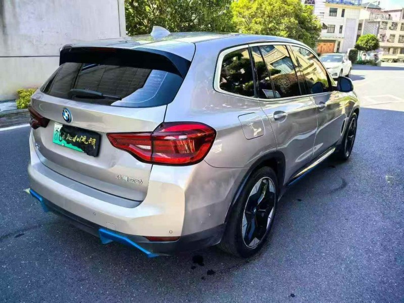 嘉兴22年宝马IX38