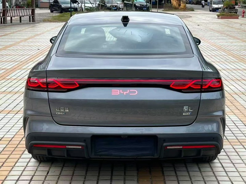 汕头25年比亚迪秦9