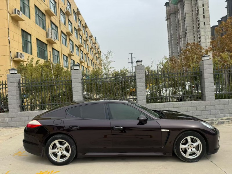 平顶山12年保时捷帕拉梅拉2