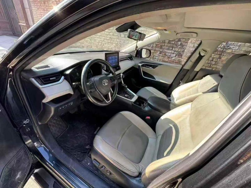 柳州21年丰田RAV4荣放5