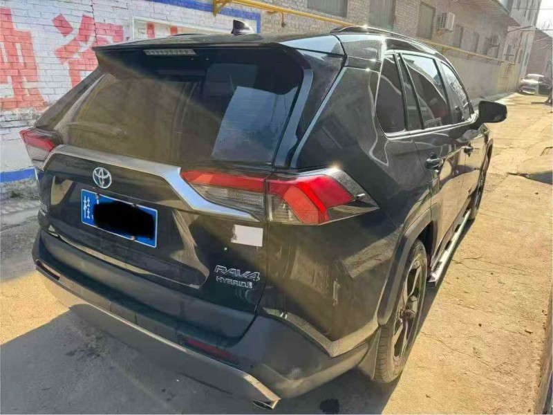 柳州21年丰田RAV4荣放7