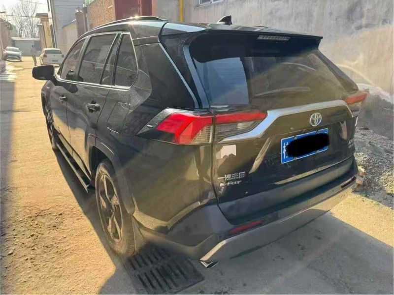 柳州21年丰田RAV4荣放8