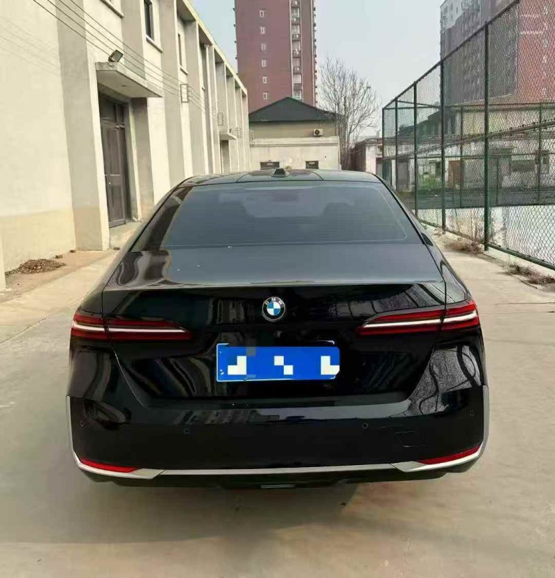 淄博24年宝马5系8