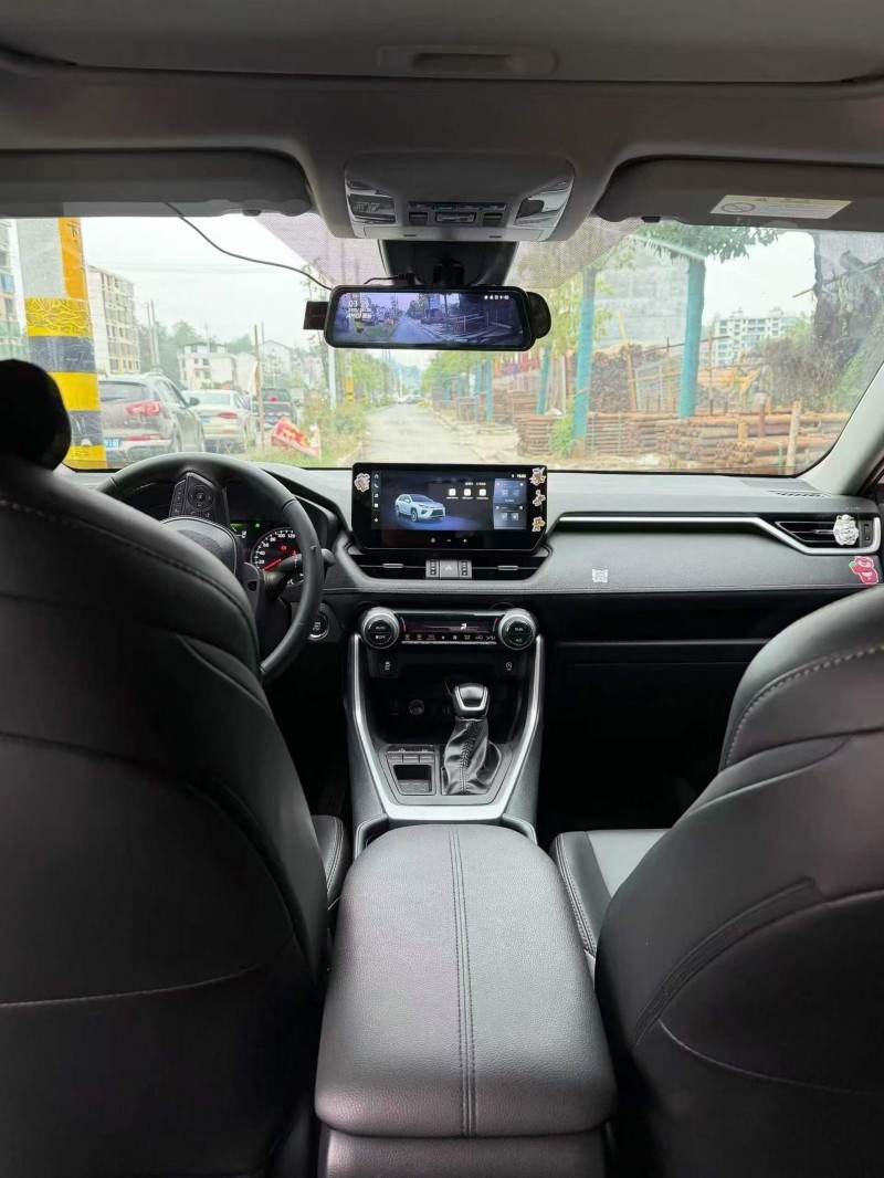 广州23年丰田威兰达6