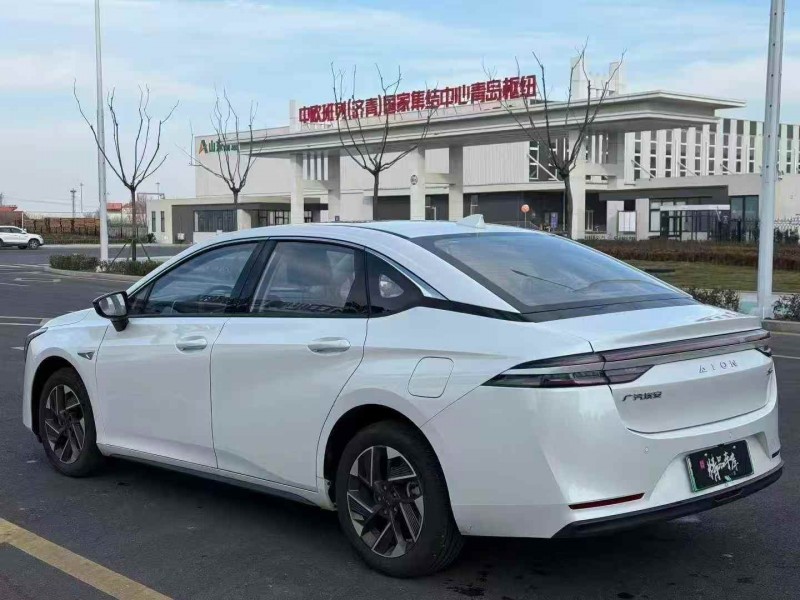 东营25年传祺埃安S7