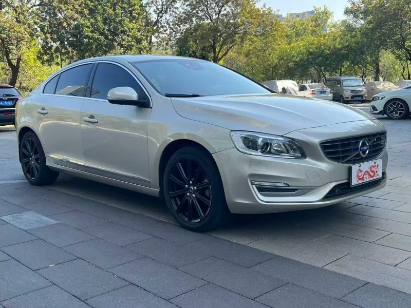 佛山20年沃尔沃S60L2