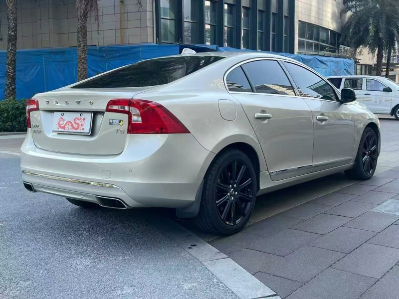 佛山20年沃尔沃S60L8