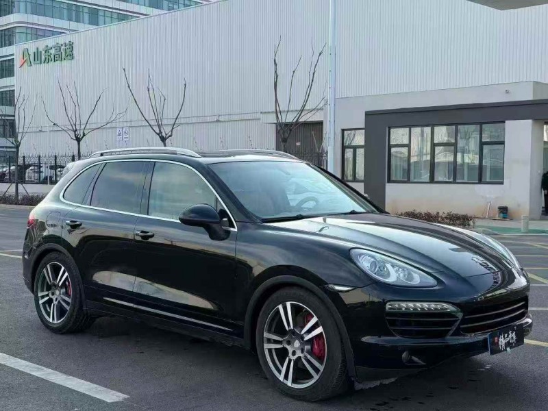 东营11年保时捷卡宴3