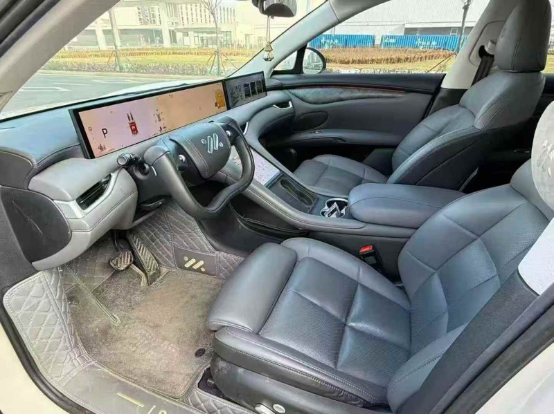 东营24年智己LS68