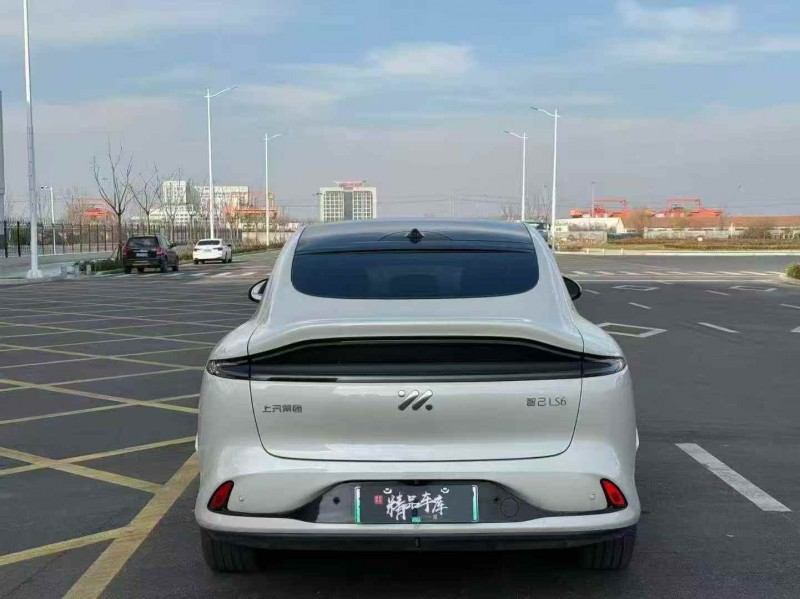 东营24年智己LS611