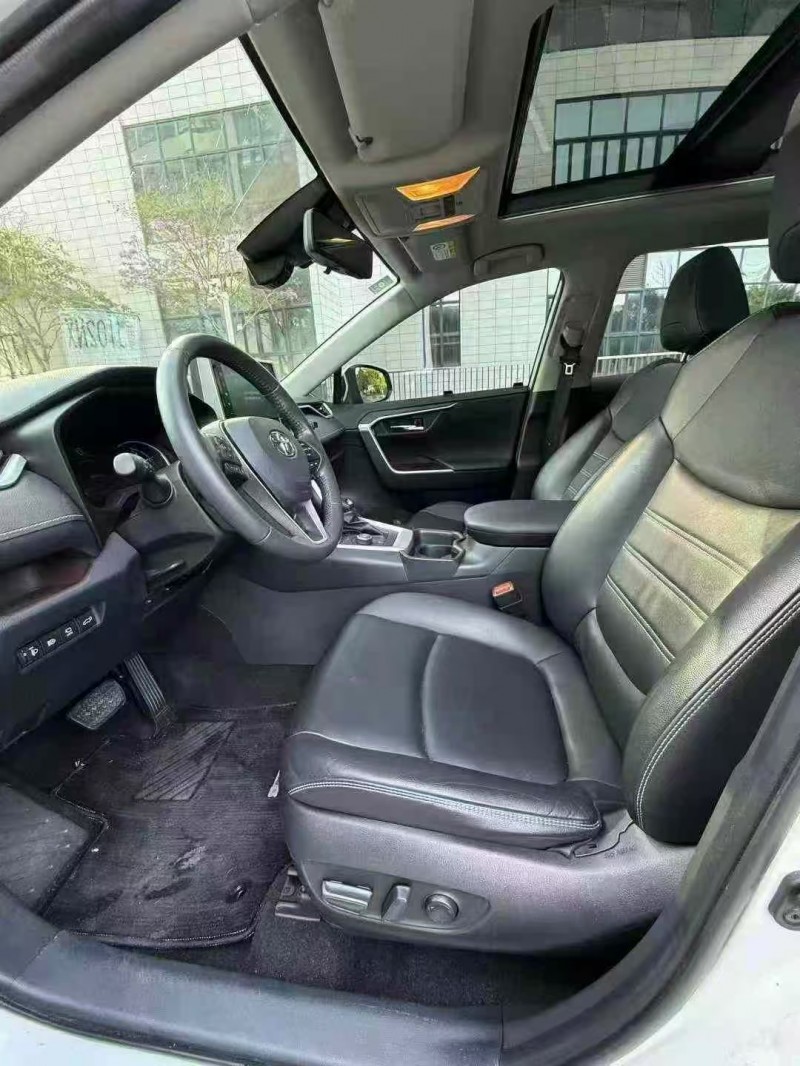 佛山20年丰田RAV4荣放4