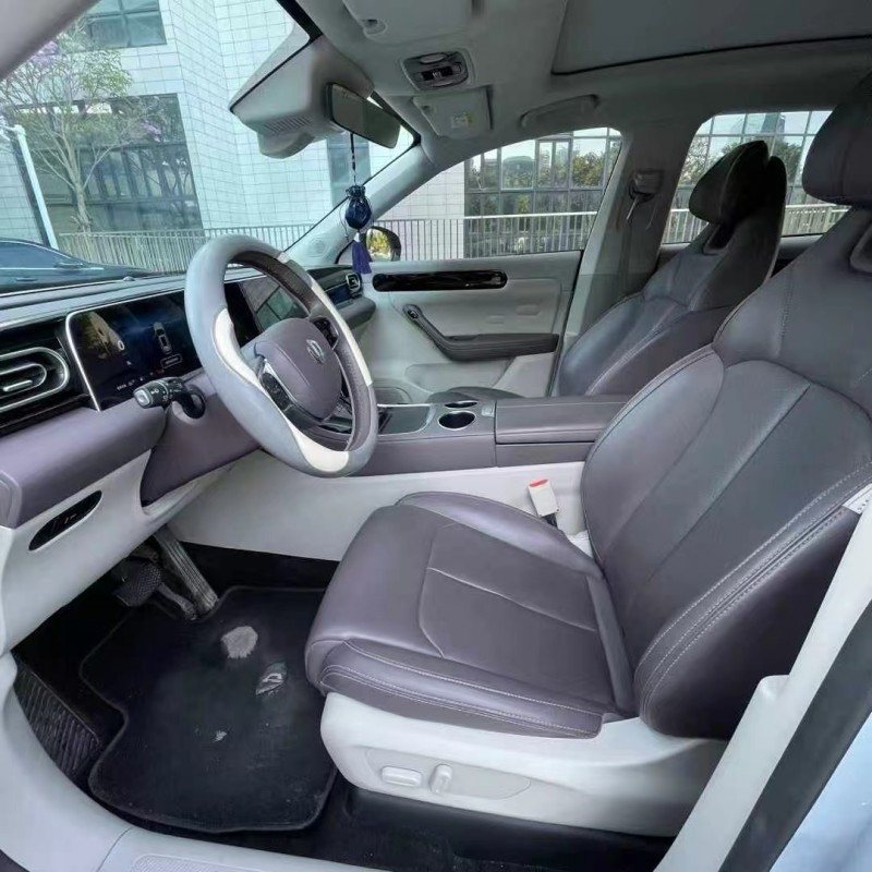 佛山23年零跑汽车C114