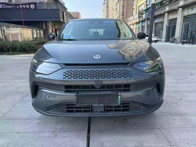 九江24年零跑汽车C111