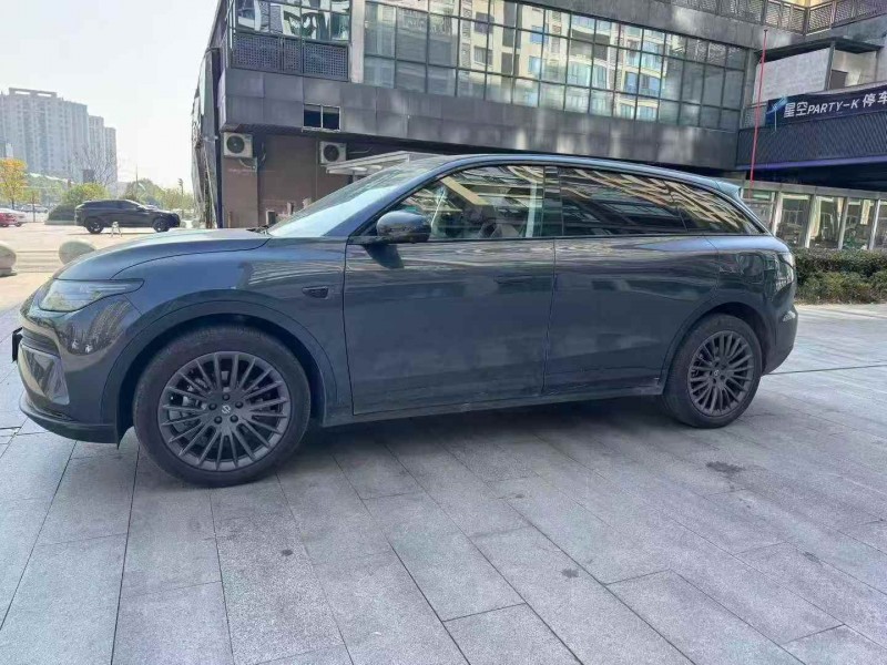 九江24年零跑汽车C112