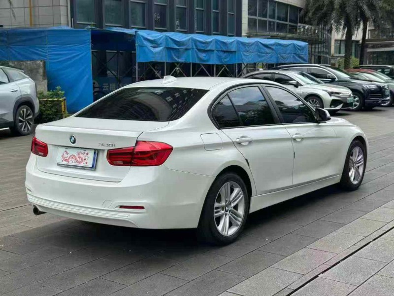 佛山17年宝马3系7