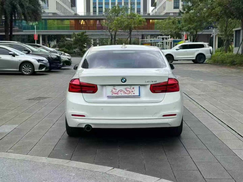 佛山17年宝马3系9