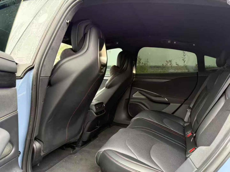 荆州24年小米SU75