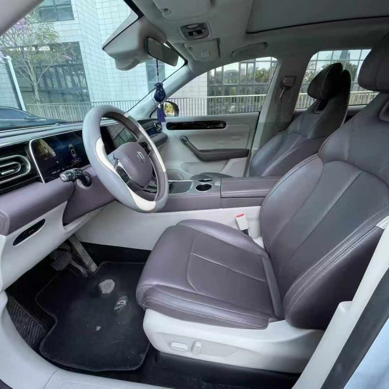 佛山23年零跑汽车C114