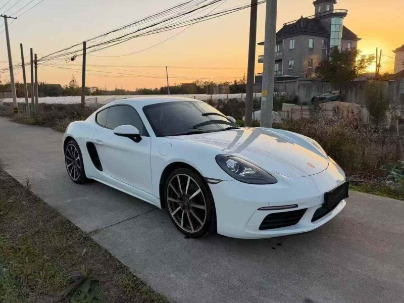 衢州18年保时捷7182