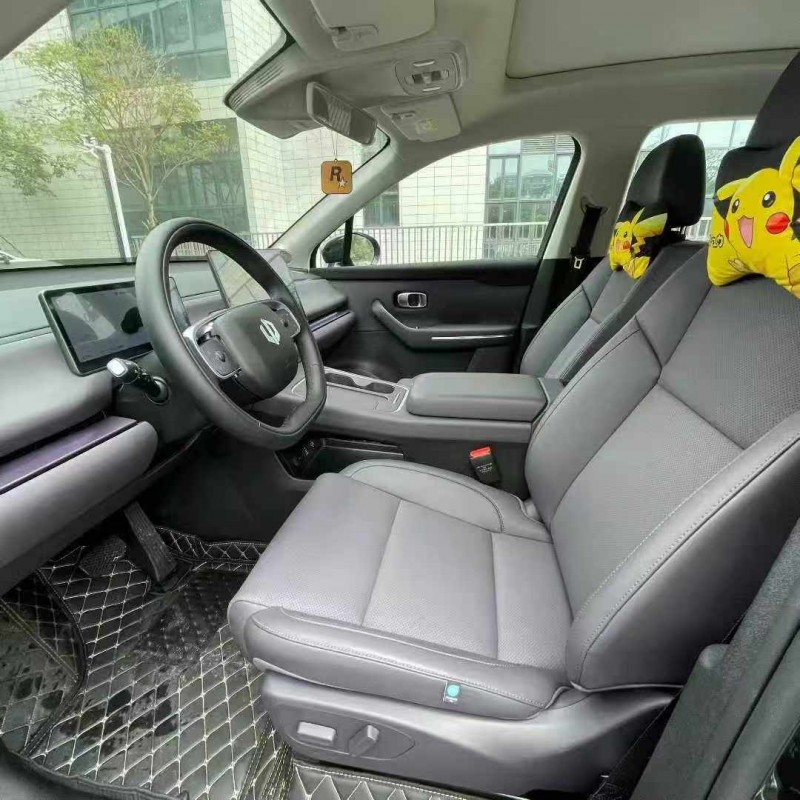 佛山25年零跑汽车C104