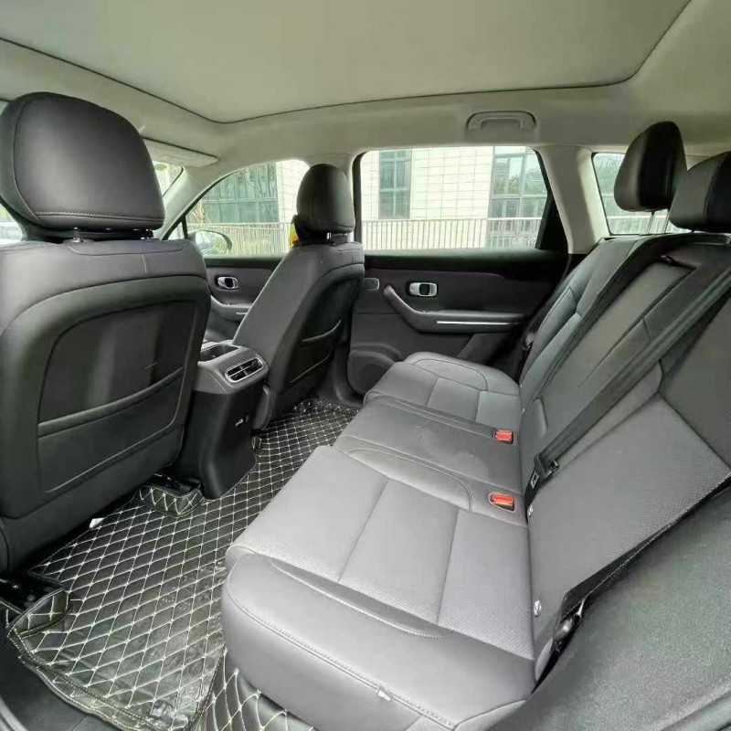 佛山25年零跑汽车C106