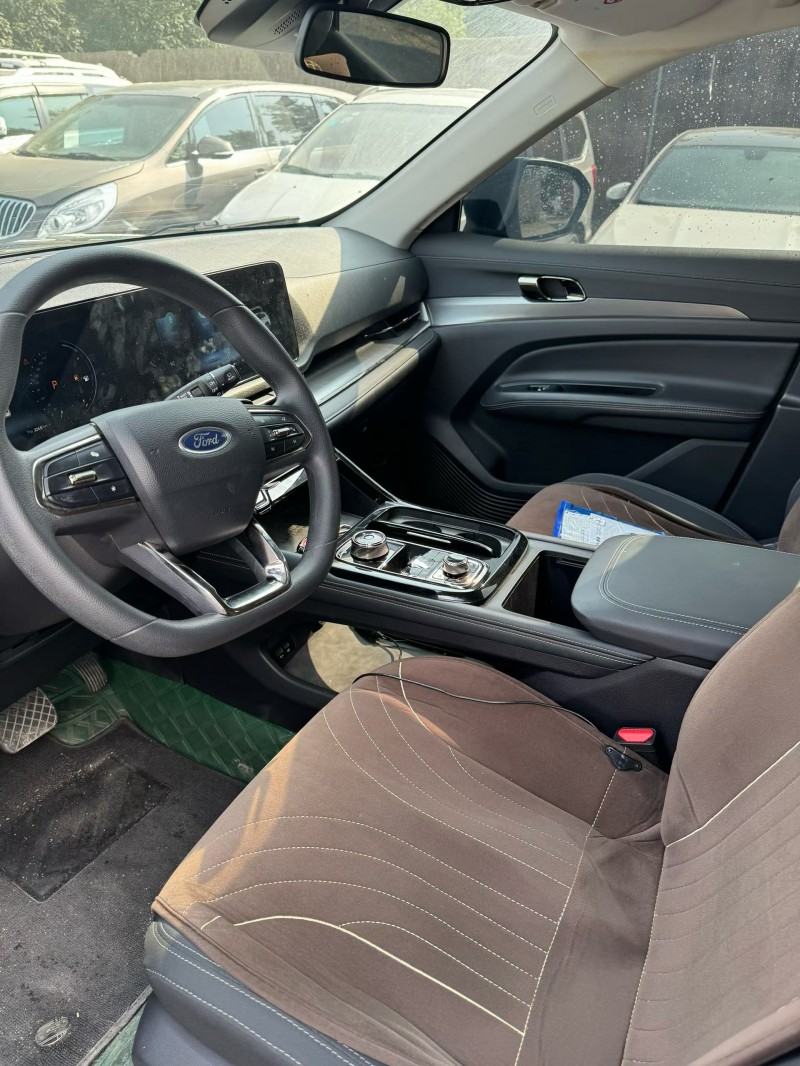 鹤壁23年福特领睿9