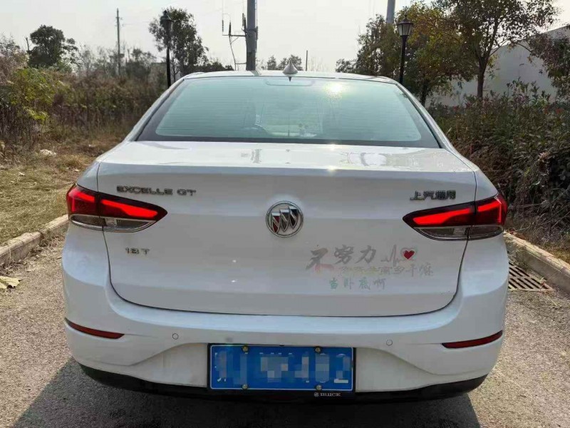 宜昌20年别克英朗8