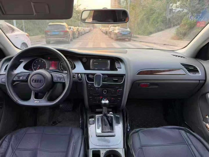 南宁10年奥迪A4L5