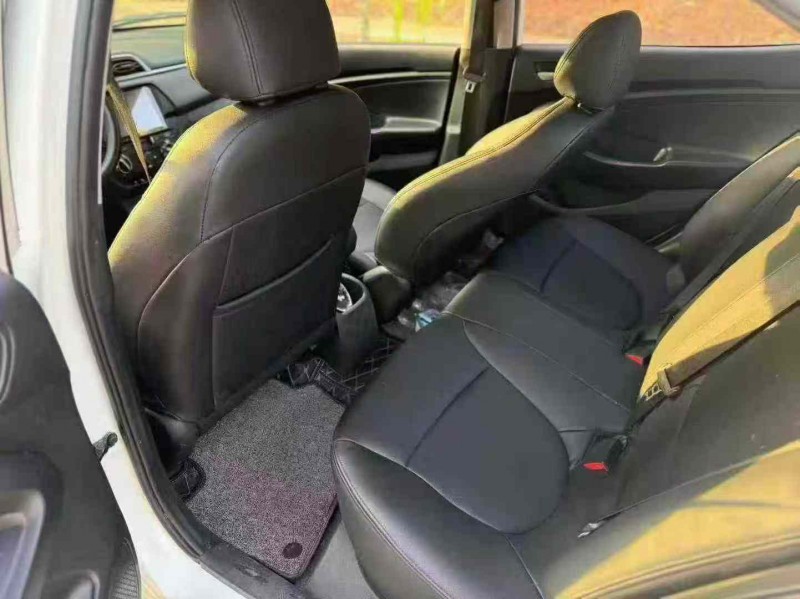 南宁18年现代瑞纳6