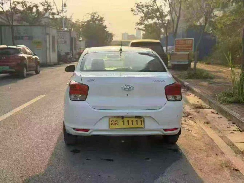 南宁18年现代瑞纳9