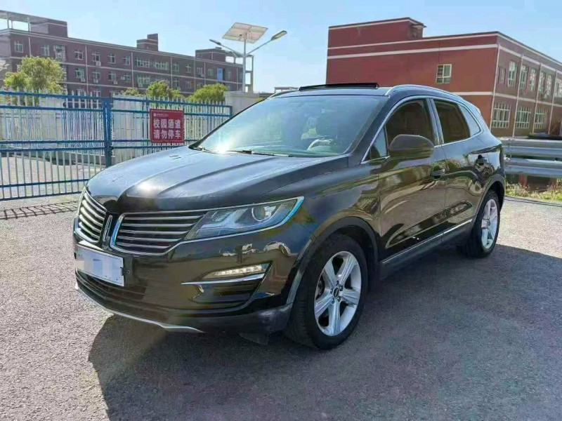 济宁17年林肯MKC2