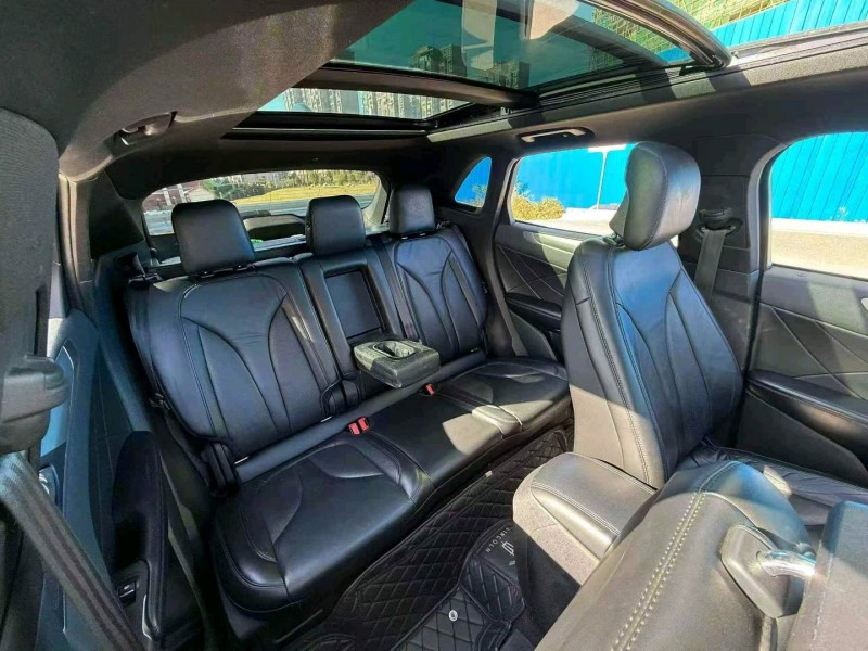 济宁17年林肯MKC7