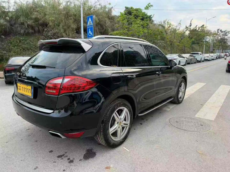 南宁14年保时捷卡宴7