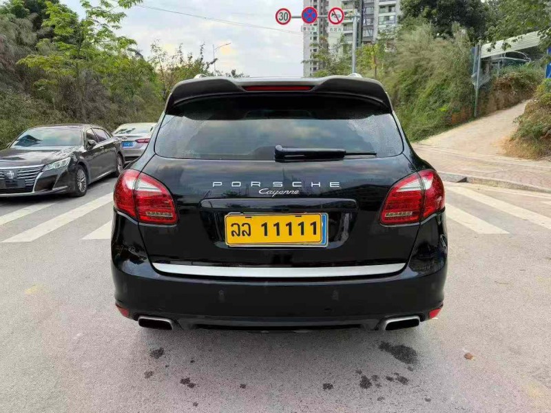 南宁14年保时捷卡宴9