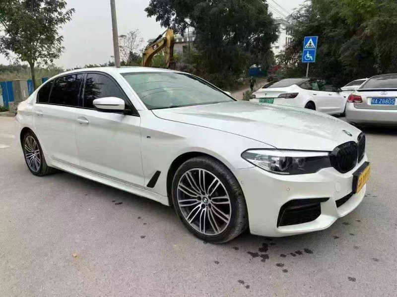 南宁19年宝马5系3