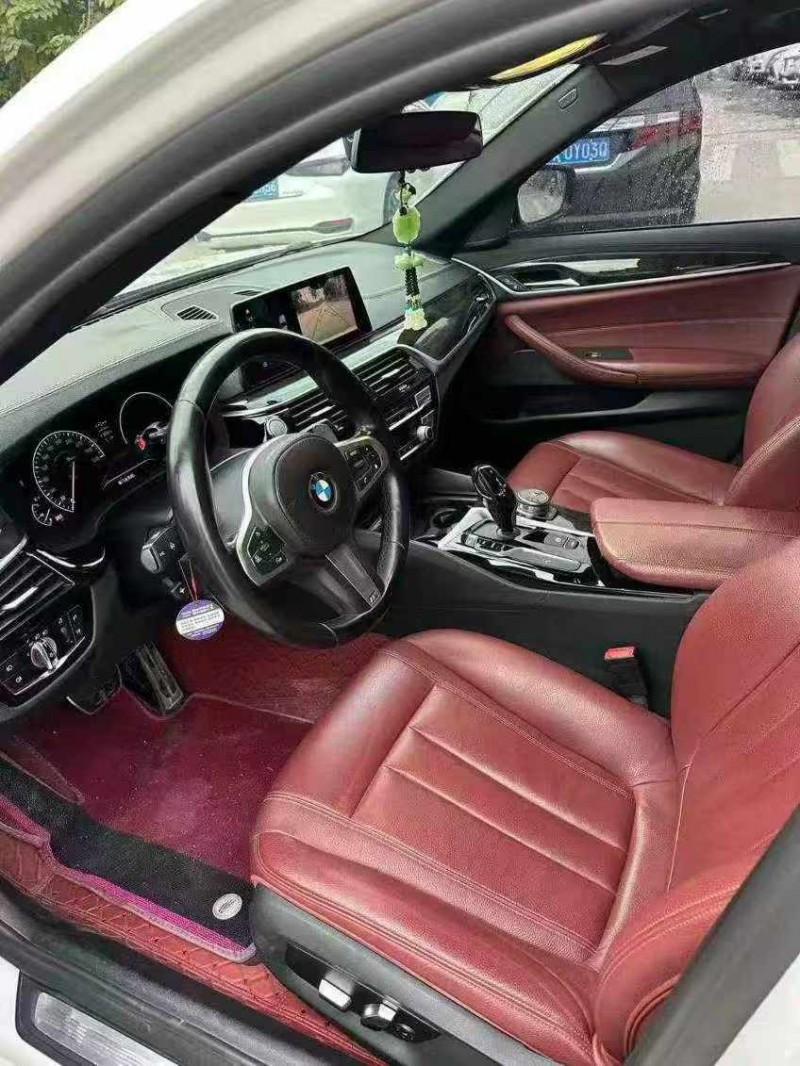 南宁19年宝马5系4