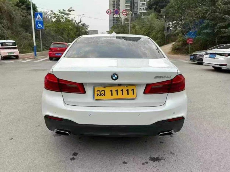 南宁19年宝马5系9